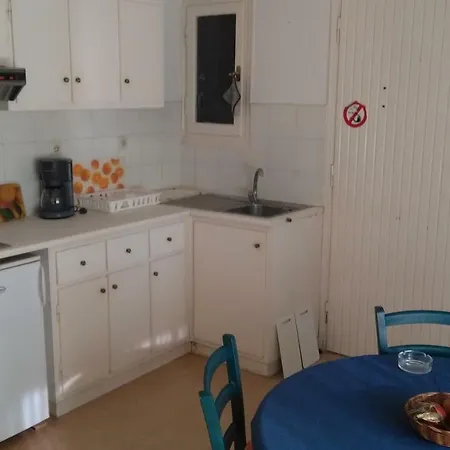Menigos 71 *